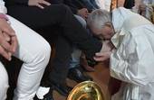Papa Francesco fra i detenuti per la celebrazione in Coena Domini