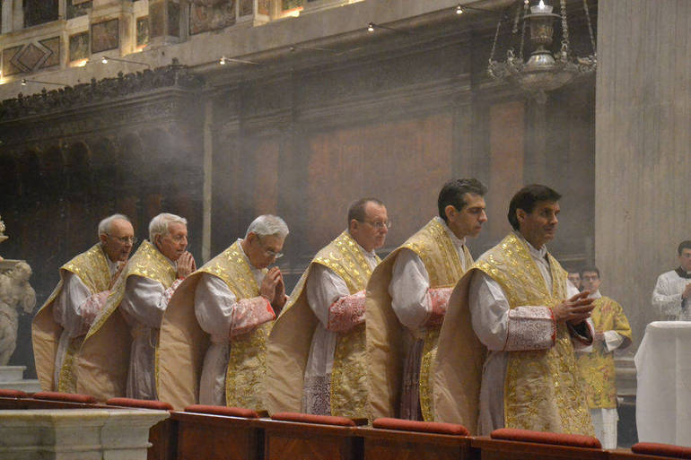 08_i Canonici della Cattedrale