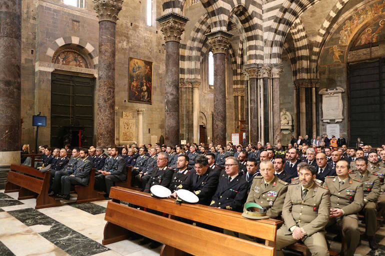 09_forze  armate in Cattedrale