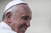 Il Papa: "I cristiani testimonino Dio con verità e amore"