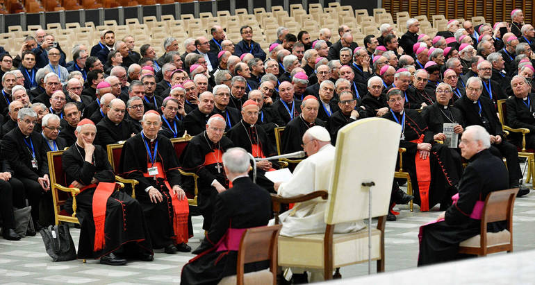 Papa Francesco con i Vescovi e i referenti del Cammino Sinodale
