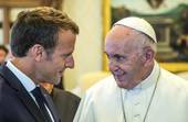 Papa Francesco ha ricevuto in udienza Emmanuel Macron