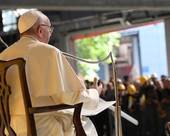 Papa Francesco: "Il lavoro, non il denaro, conferisce dignità all'uomo"