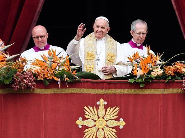 Papa Francesco: "Tristezza e dolore per gli attentati che hanno colpito lo Sri Lanka"