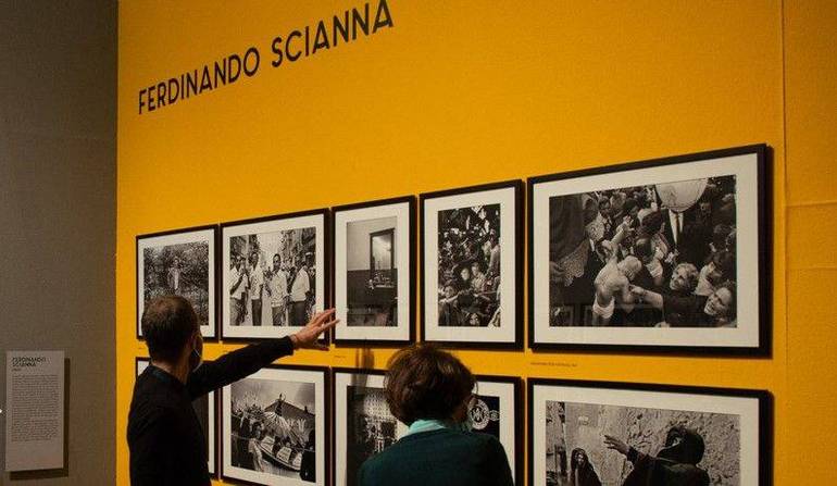 A Palazzo Ducale l'Italia del dopoguerra raccontata in 200 fotografie