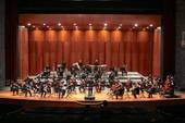 L'orchestra del Carlo Felice al concerto di Natale con Andrea Bocelli