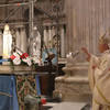 03_l'Arcivescovo incensa la stauta della Madonna di Lourdes
