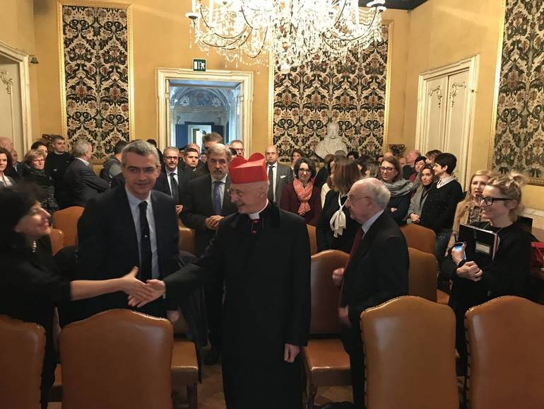 Il Cardinale Bagnasco in visita alla Città Metropolitana: "Non abbiate paura di fare il vostro dovere"