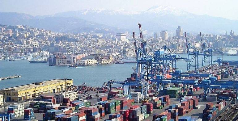 Mezzi pesanti in porto: nuove misure per agevolare gli accessi