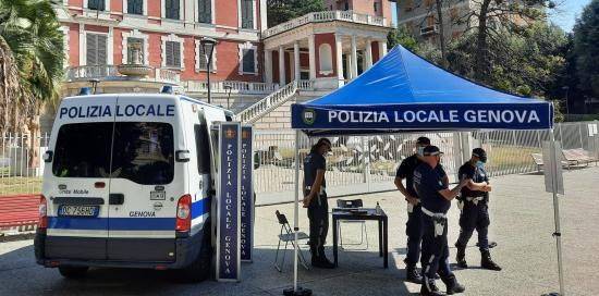 Polizia locale: unità mobile nelle piazze di Genova